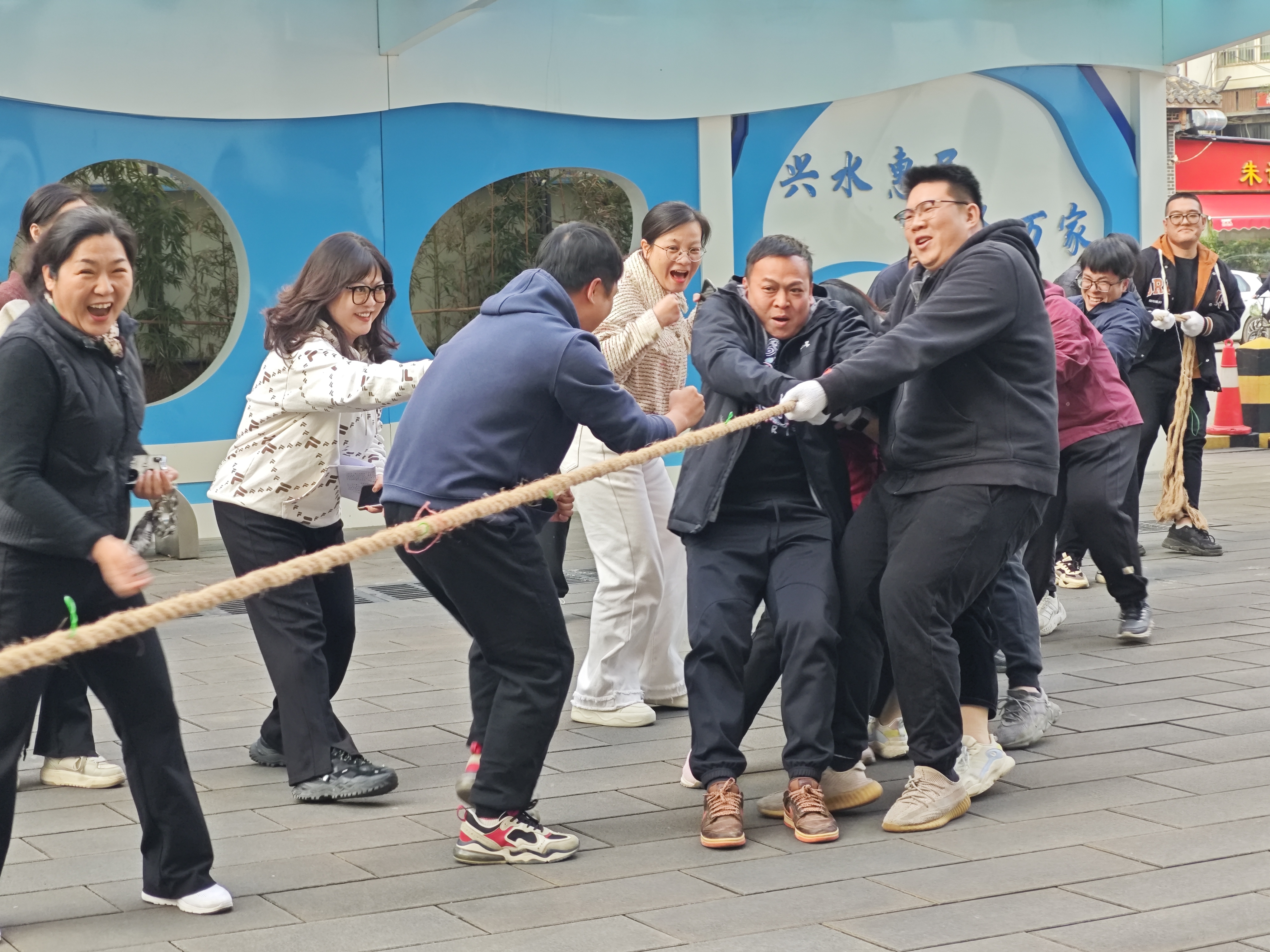 當民族團結遇上趣味運動(dòng)，看“石榴花”綻放